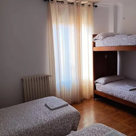 Baruhaus Grupos Rua Legio Holiday home Leon
